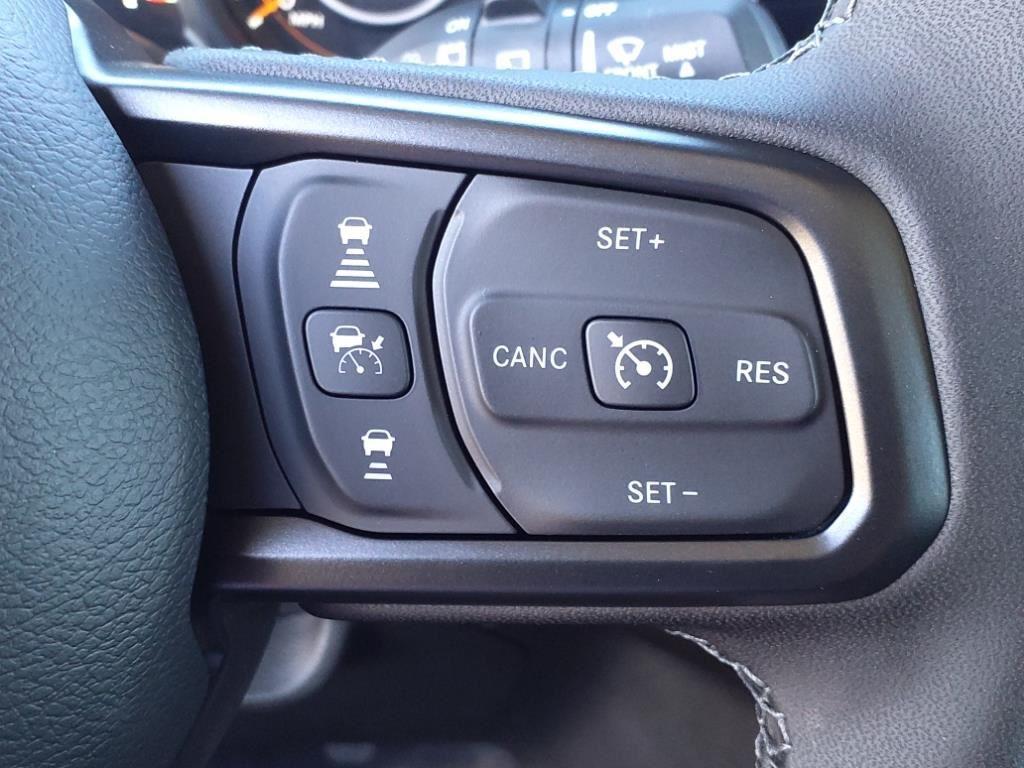 new 2025 Jeep Wrangler car, priced at $41,991