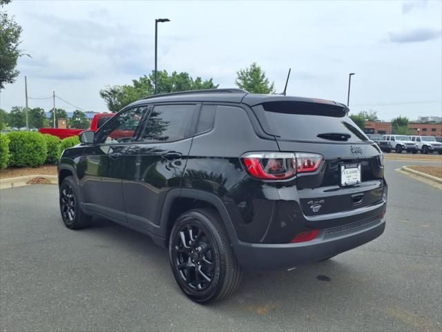 new 2025 Jeep Compass car, priced at $30,100