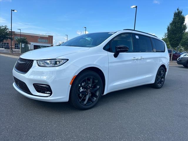 new 2024 Chrysler Pacifica car, priced at $45,775