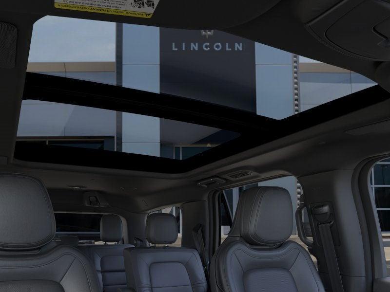 new 2024 Lincoln Navigator car, priced at $106,570