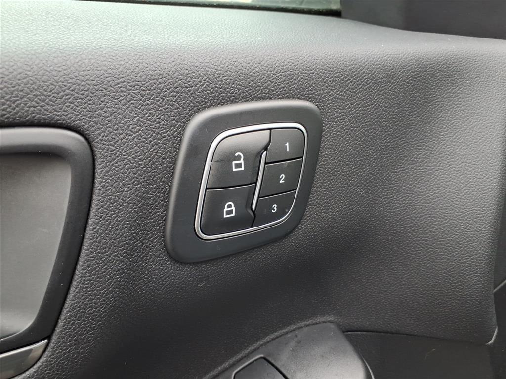 used 2022 Ford Escape car, priced at $26,224