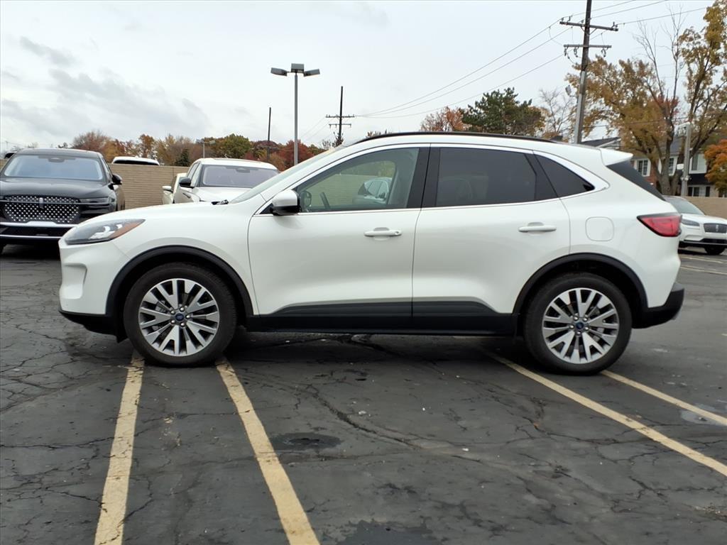 used 2022 Ford Escape car, priced at $26,224