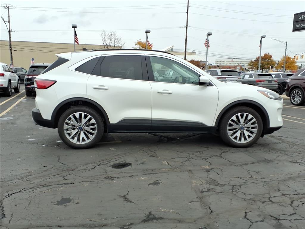 used 2022 Ford Escape car, priced at $26,224