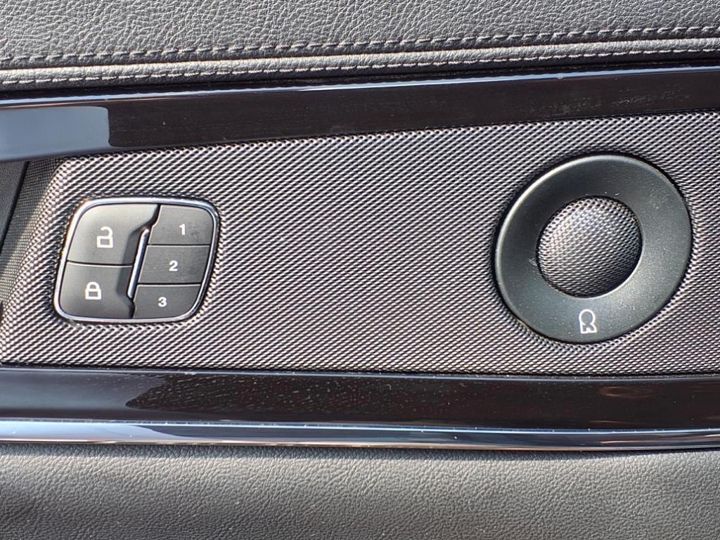 used 2022 Lincoln Nautilus car, priced at $36,995