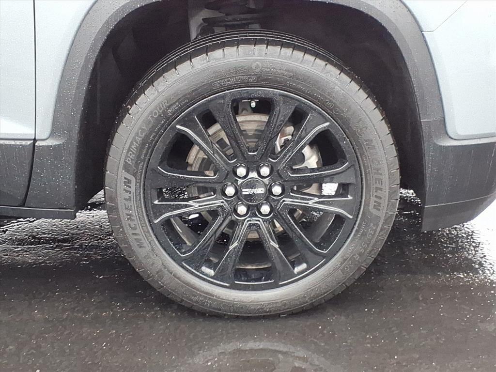 used 2023 GMC Acadia car, priced at $26,499