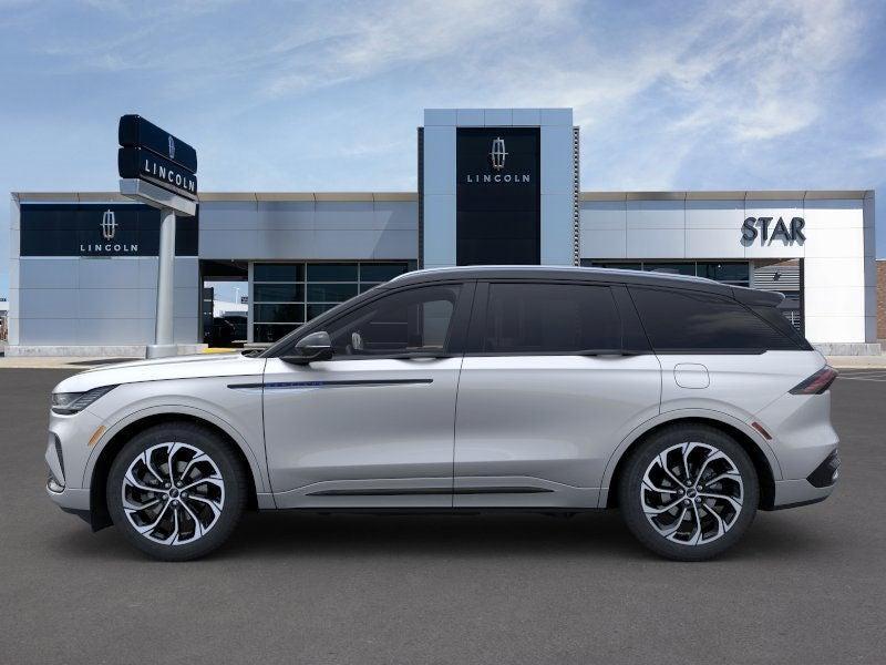 new 2025 Lincoln Nautilus car, priced at $64,705