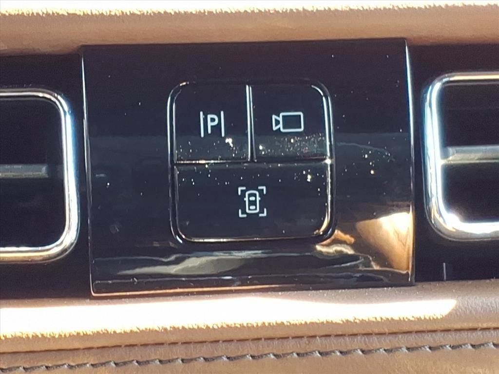 used 2022 Lincoln Nautilus car, priced at $36,995