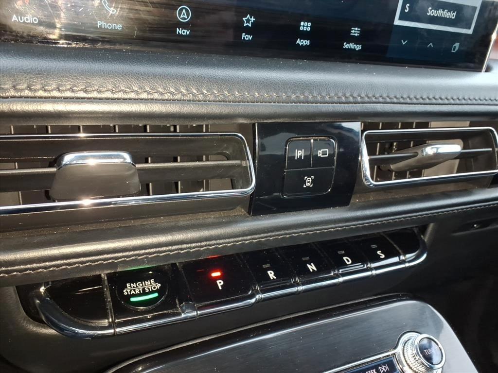 used 2022 Lincoln Nautilus car, priced at $35,995