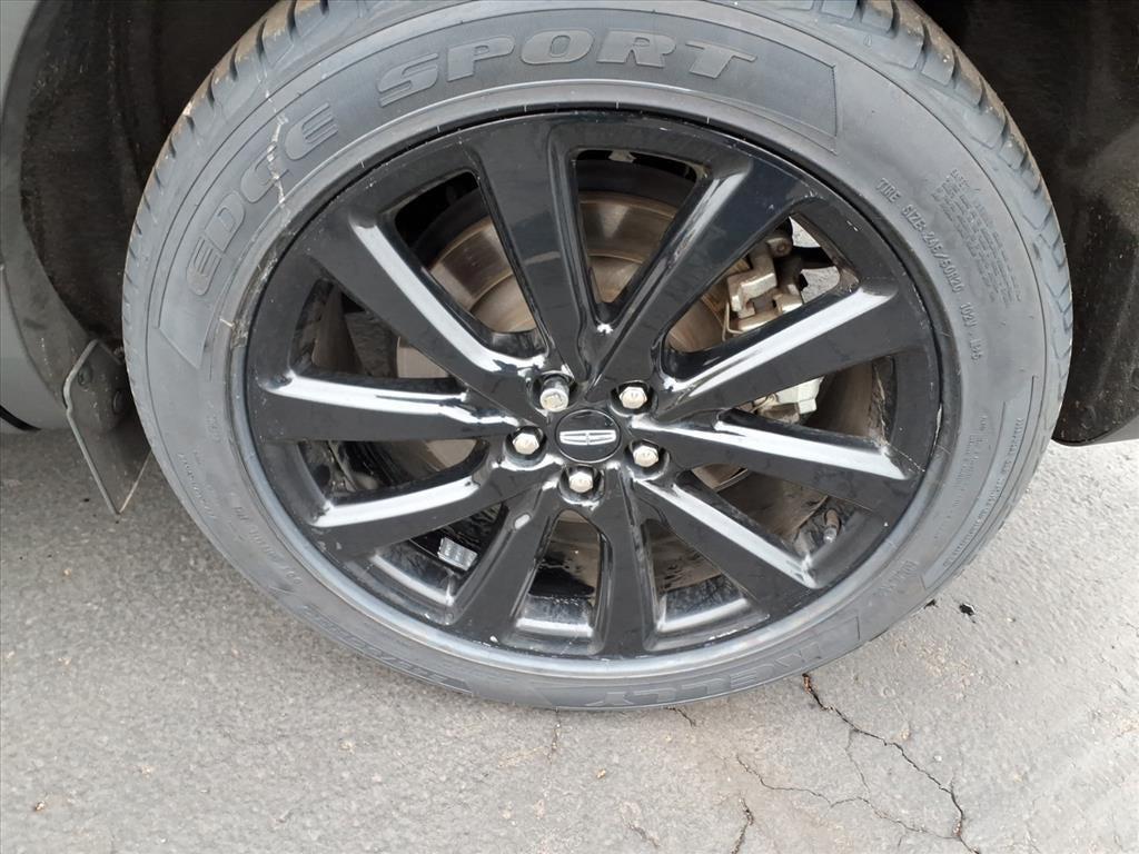 used 2022 Lincoln Nautilus car, priced at $35,995