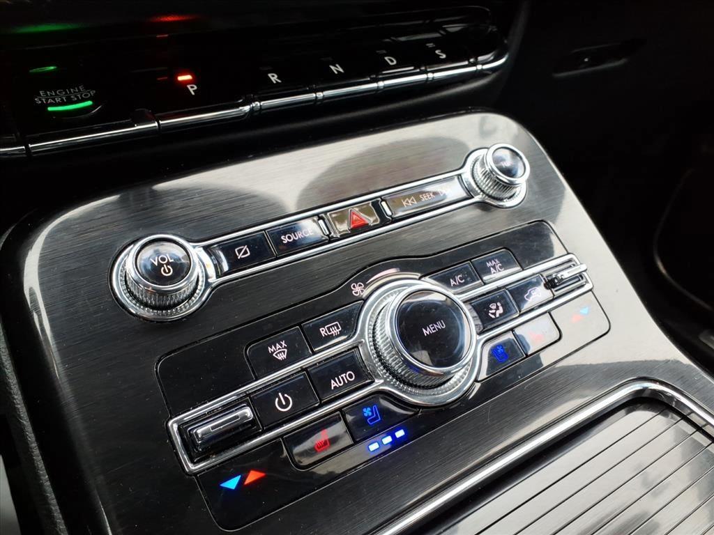 used 2022 Lincoln Nautilus car, priced at $35,995