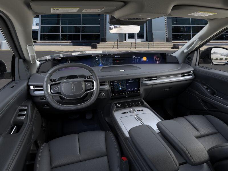 new 2025 Lincoln Navigator car, priced at $94,293