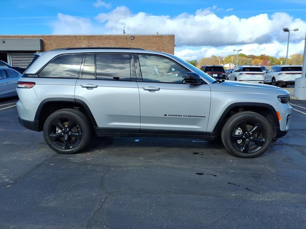 used 2023 Jeep Grand Cherokee car, priced at $34,995