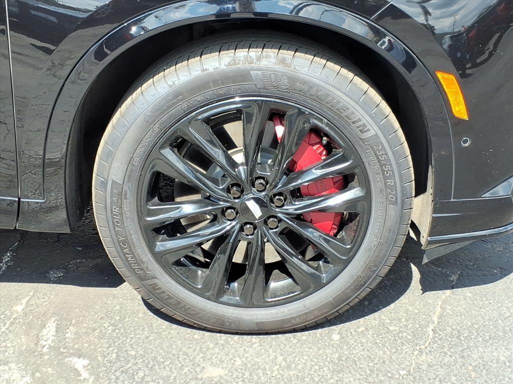 used 2024 Cadillac XT6 car, priced at $46,195