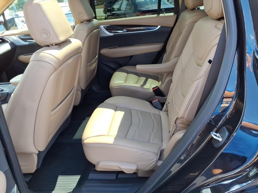 used 2024 Cadillac XT6 car, priced at $46,195