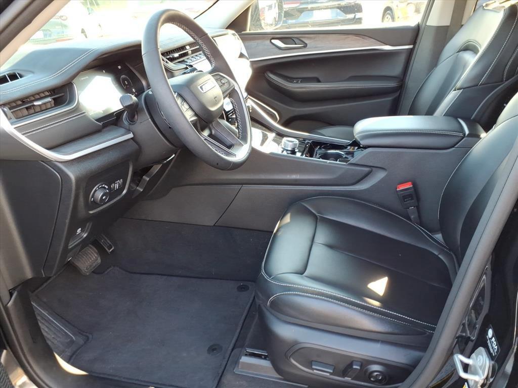 used 2023 Jeep Grand Cherokee car, priced at $34,995