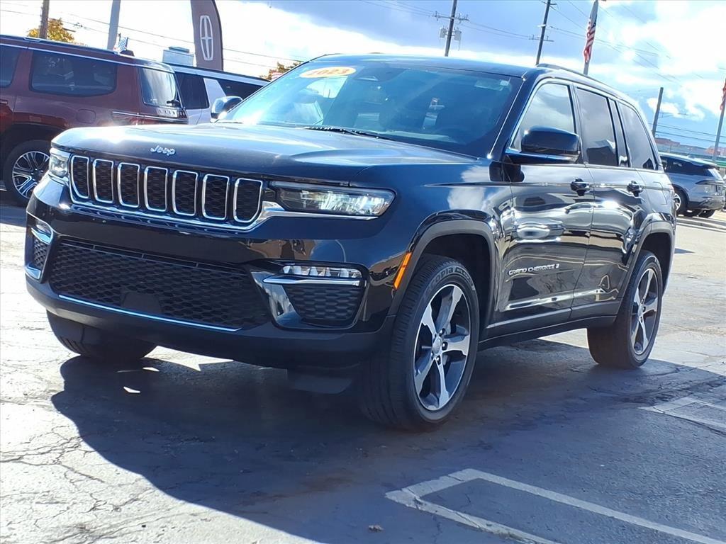 used 2023 Jeep Grand Cherokee car, priced at $34,995