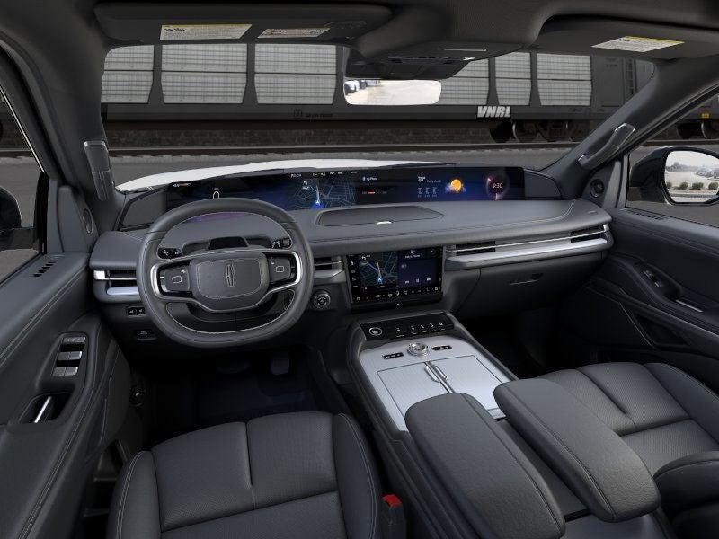new 2025 Lincoln Navigator car, priced at $100,184