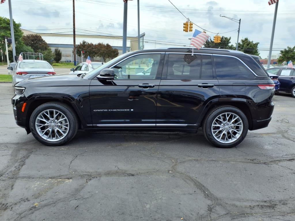 used 2023 Jeep Grand Cherokee car, priced at $40,995