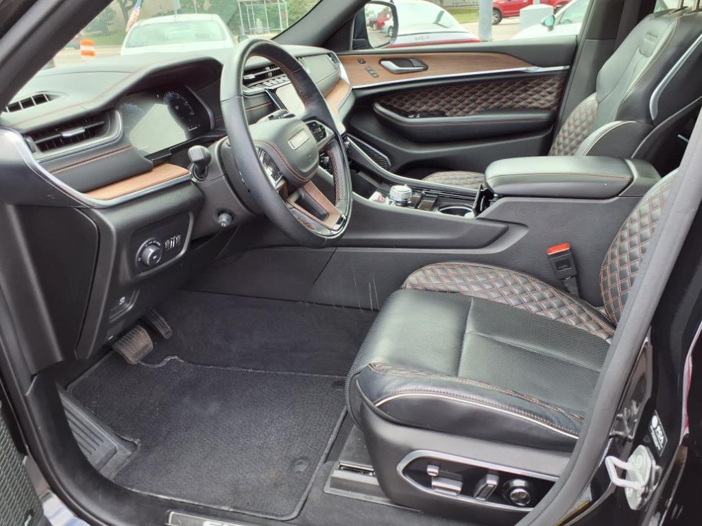 used 2023 Jeep Grand Cherokee car, priced at $40,995