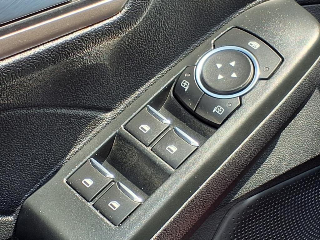 used 2022 Ford Escape car, priced at $23,117