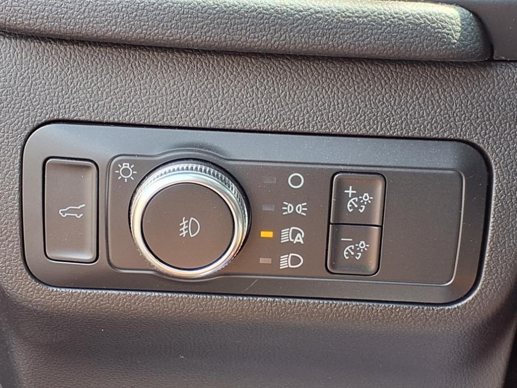 used 2022 Ford Escape car, priced at $23,117