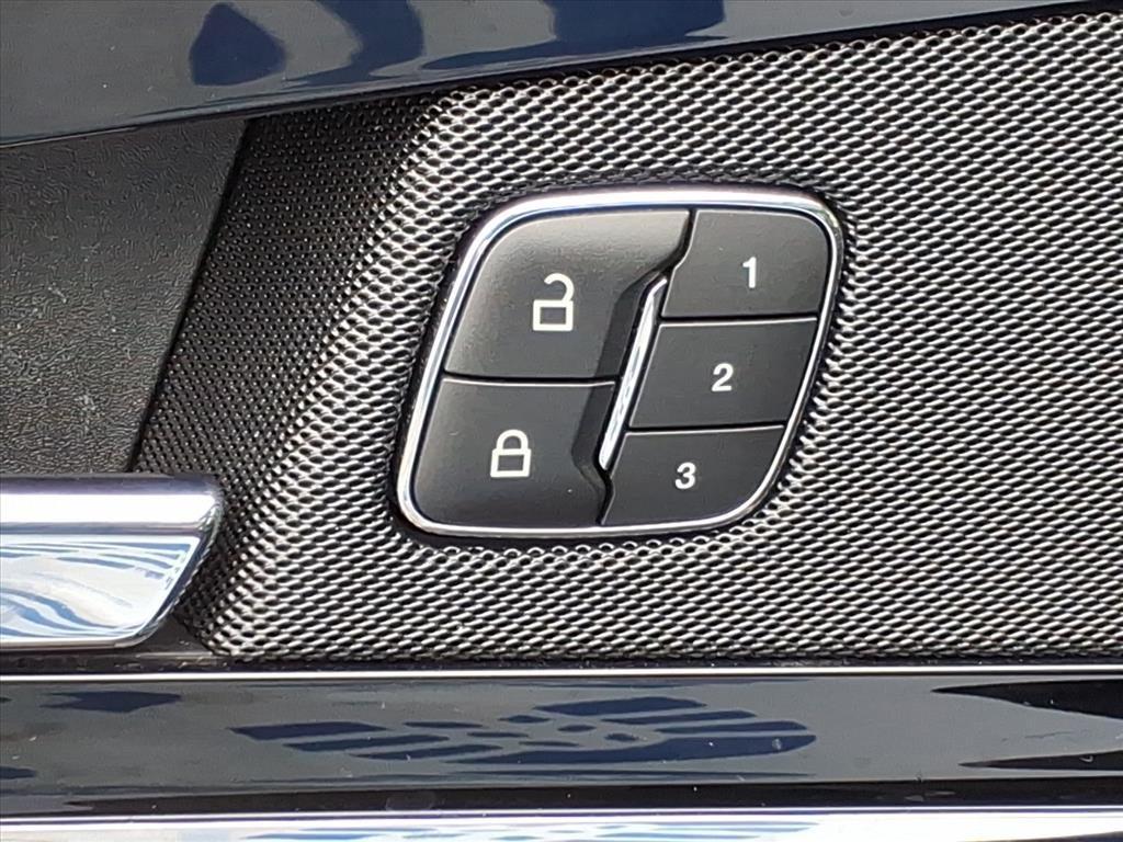 used 2022 Lincoln Nautilus car, priced at $35,995