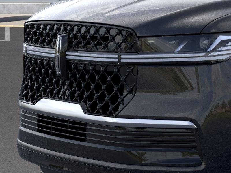 new 2025 Lincoln Navigator car, priced at $97,644