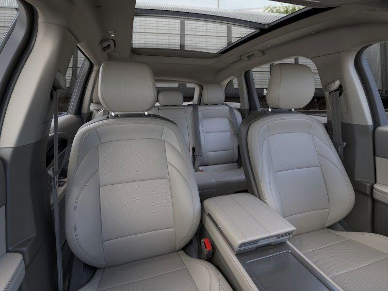 new 2025 Lincoln Nautilus car, priced at $58,058