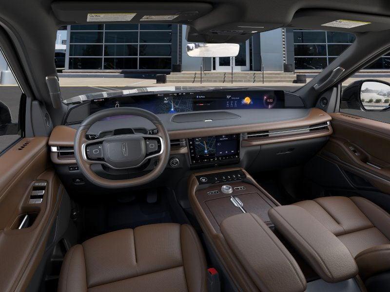 new 2025 Lincoln Navigator car, priced at $93,663