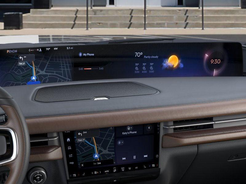 new 2025 Lincoln Navigator car, priced at $93,663