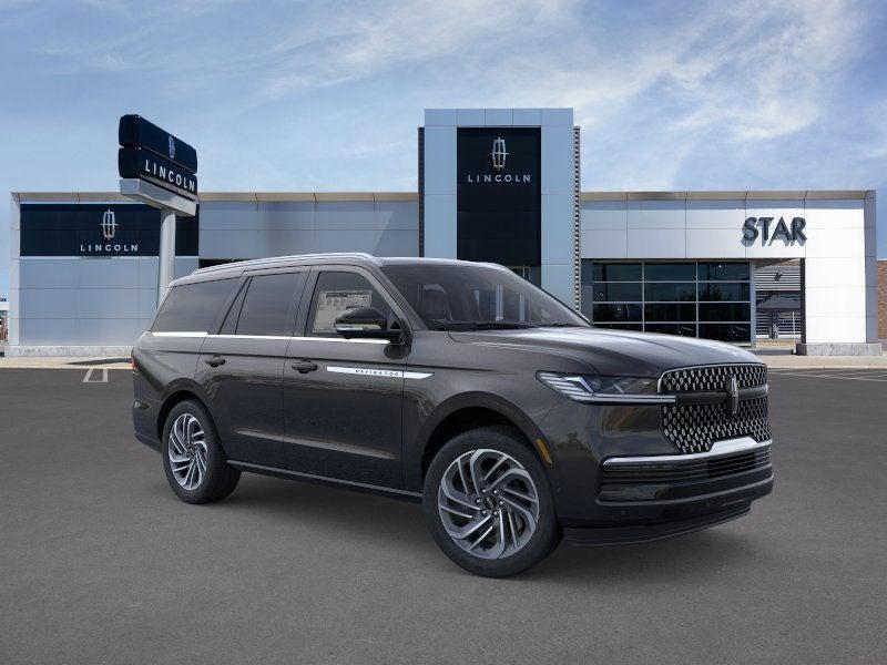 new 2025 Lincoln Navigator car, priced at $93,663