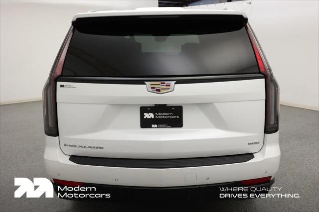 used 2023 Cadillac Escalade ESV car, priced at $77,999