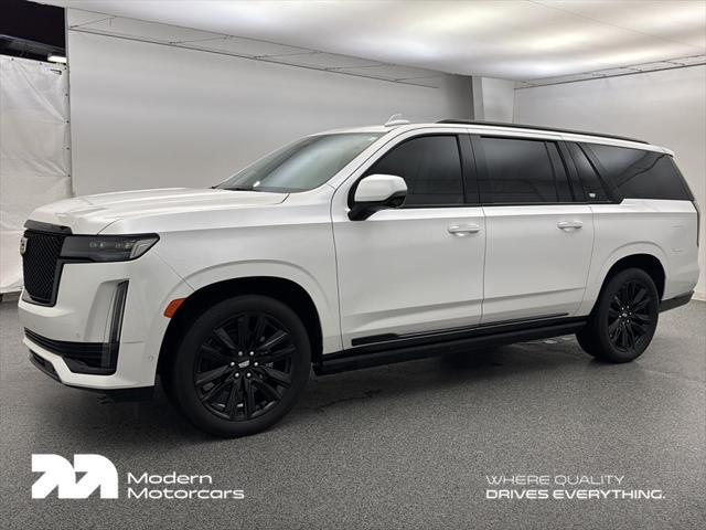 used 2023 Cadillac Escalade ESV car, priced at $78,999