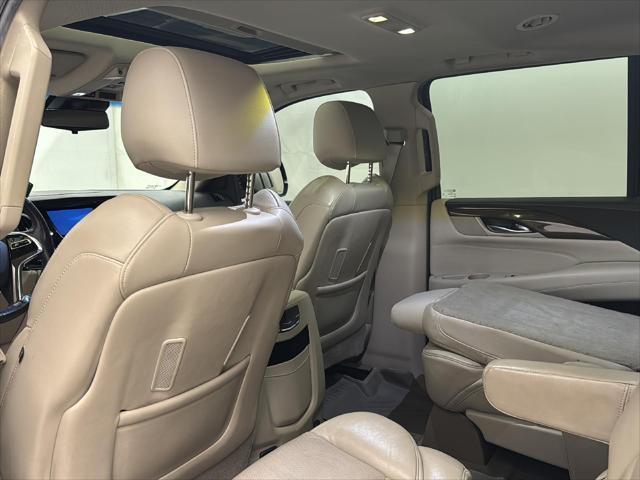 used 2020 Cadillac Escalade ESV car, priced at $34,999