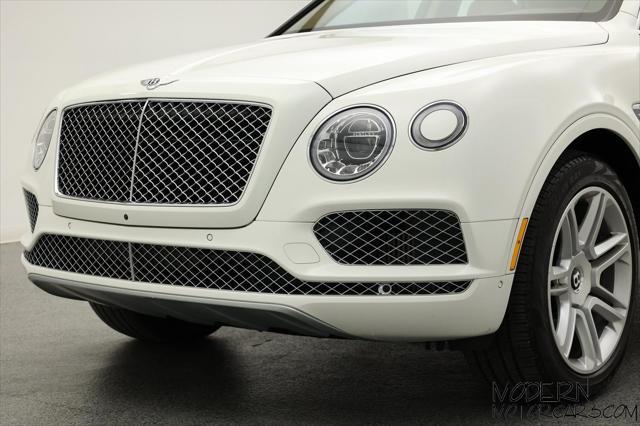 used 2020 Bentley Bentayga Hybrid car, priced at $97,999