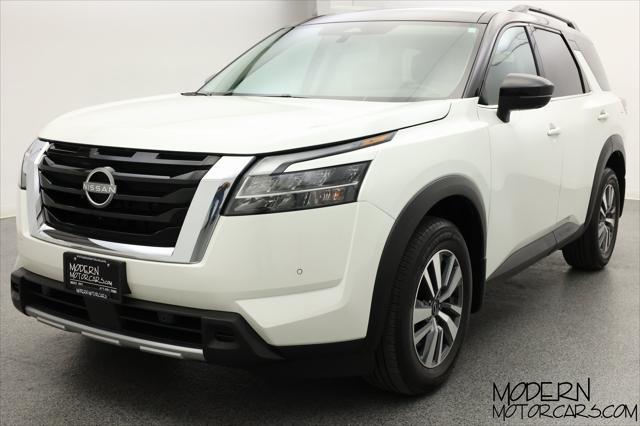 used 2024 Nissan Pathfinder car, priced at $41,999