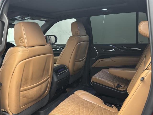 used 2022 Cadillac Escalade ESV car, priced at $75,999