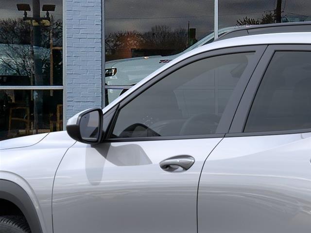 new 2025 Chevrolet Trax car