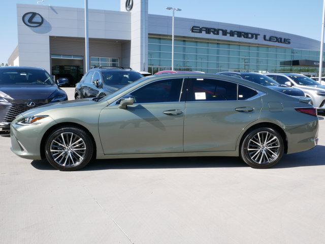 new 2025 Lexus ES 300h car, priced at $51,253