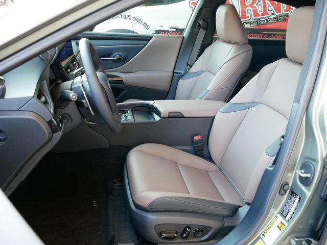 new 2025 Lexus ES 300h car, priced at $51,253