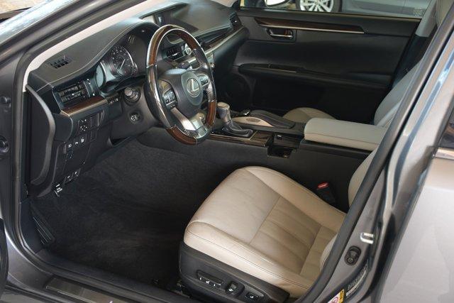 used 2016 Lexus ES 300h car, priced at $24,900