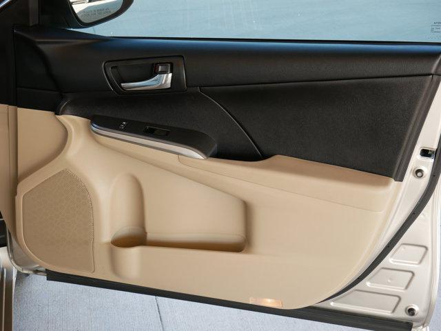 used 2014 Toyota Camry Hybrid car, priced at $14,900