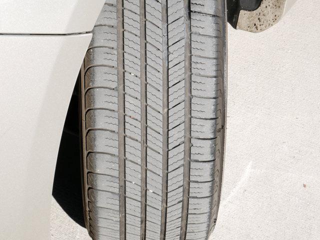 used 2014 Toyota Camry Hybrid car, priced at $14,900