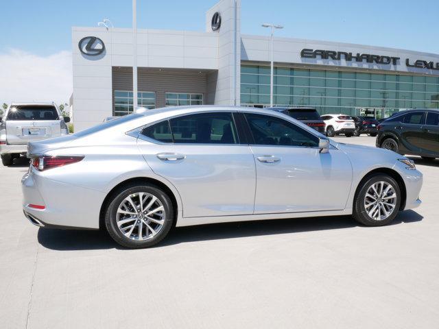 new 2025 Lexus ES 350 car, priced at $45,353