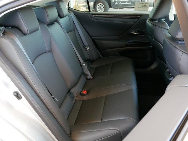 new 2025 Lexus ES 350 car, priced at $45,353