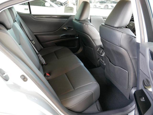new 2025 Lexus ES 350 car, priced at $44,624