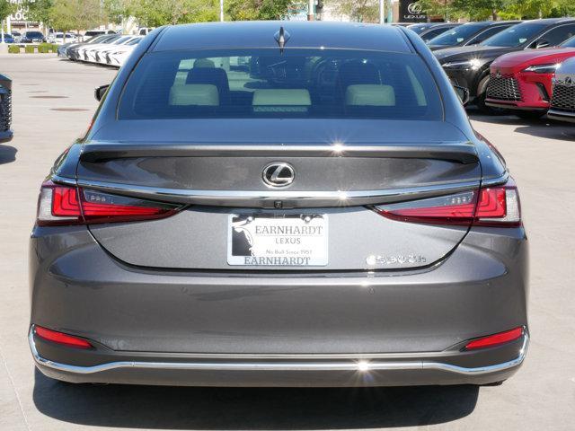 new 2025 Lexus ES 300h car, priced at $51,588