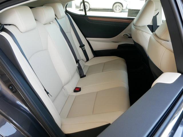 new 2025 Lexus ES 300h car, priced at $51,588