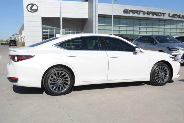 new 2025 Lexus ES 300h car, priced at $56,988