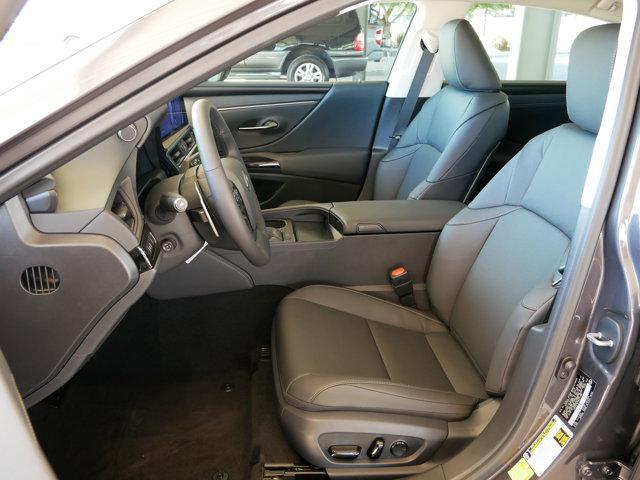new 2025 Lexus ES 350 car, priced at $50,624